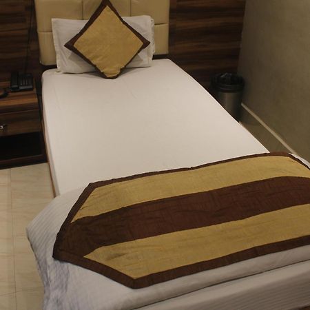 Hotel Oishi Plaza Mukutmanipur Exterior photo