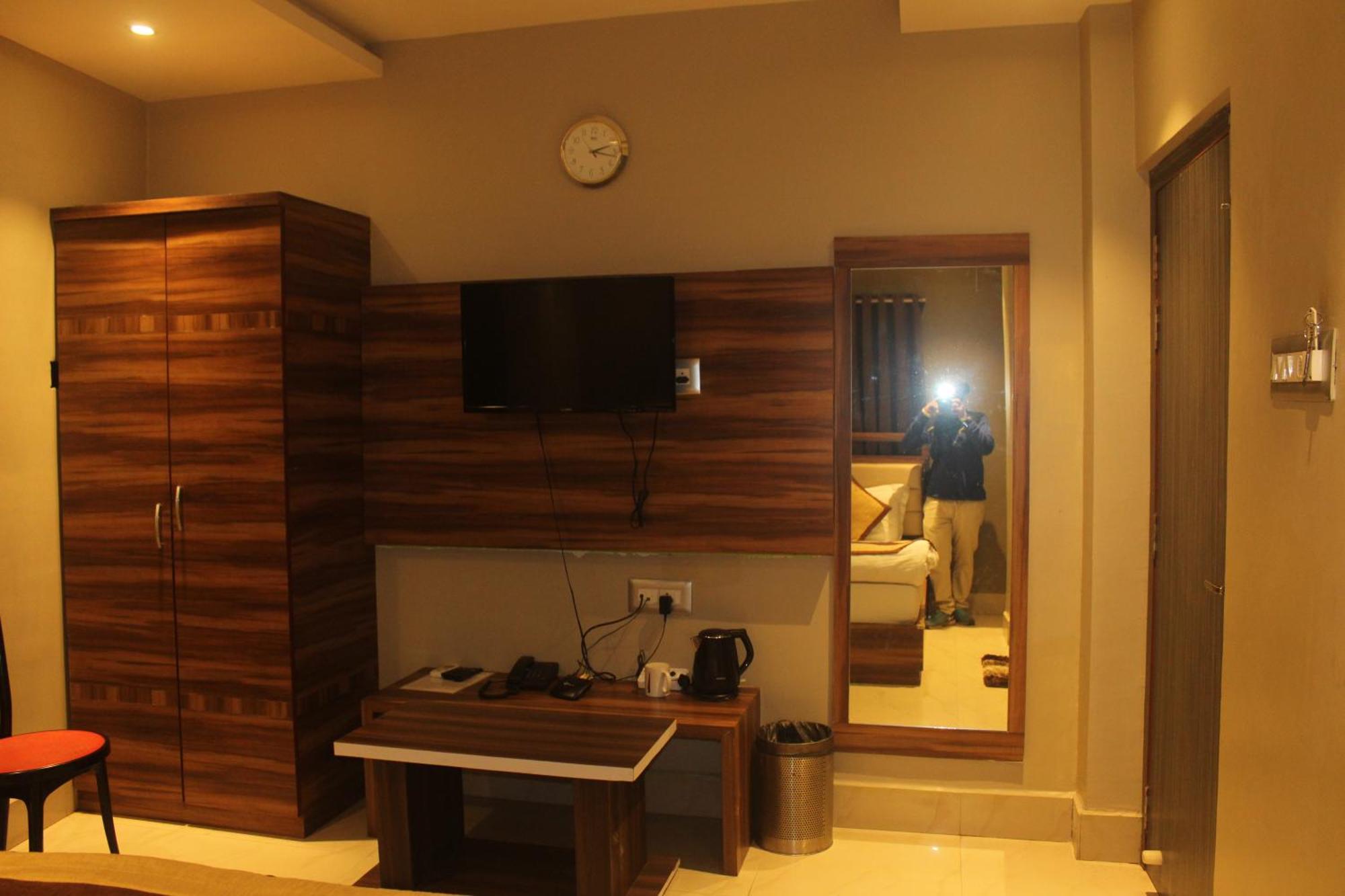Hotel Oishi Plaza Mukutmanipur Exterior photo