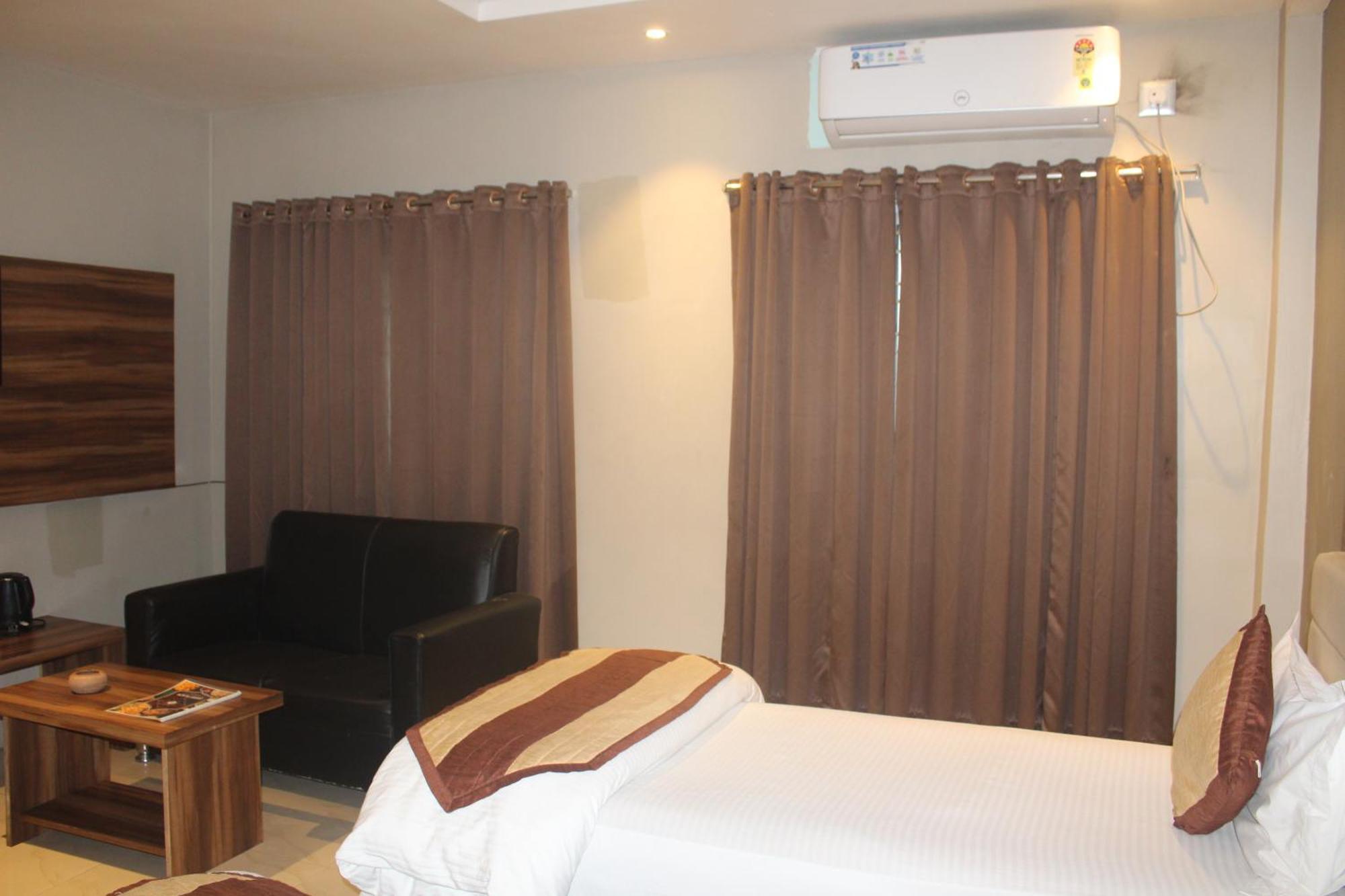 Hotel Oishi Plaza Mukutmanipur Exterior photo